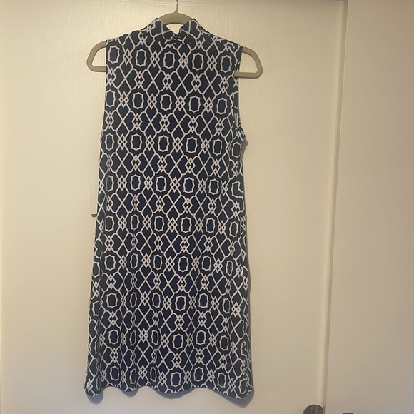 Navy and white pattern dress - Picture 7 of 7